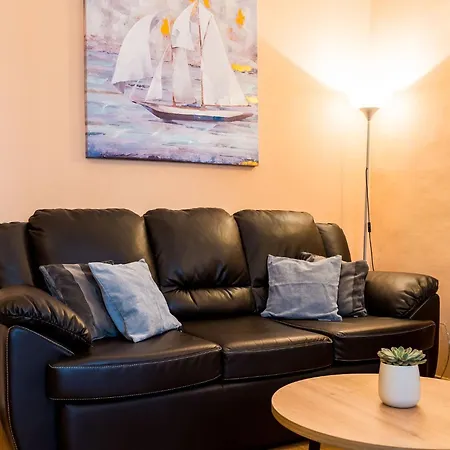 Sara - One Bedroom With Terrace דירה דוברובניק